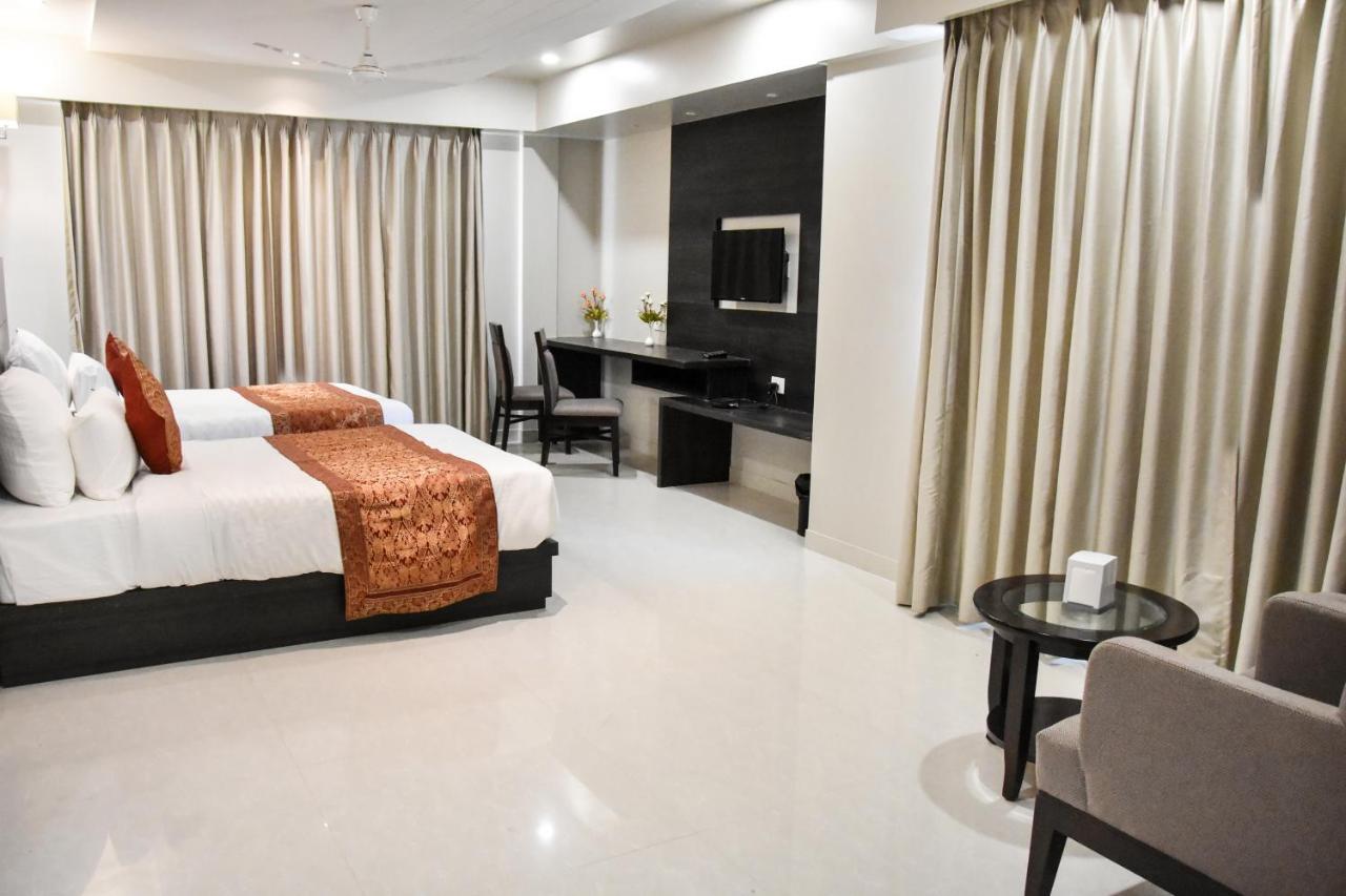 Hotel Platinum Shravasti Katra  Exterior foto