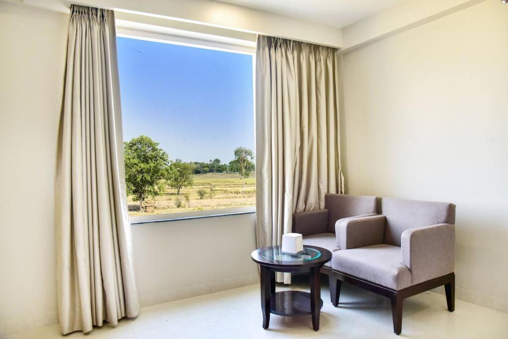 Hotel Platinum Shravasti Katra  Exterior foto